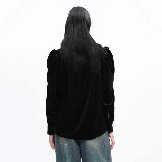 UOOYAA FW22 VT