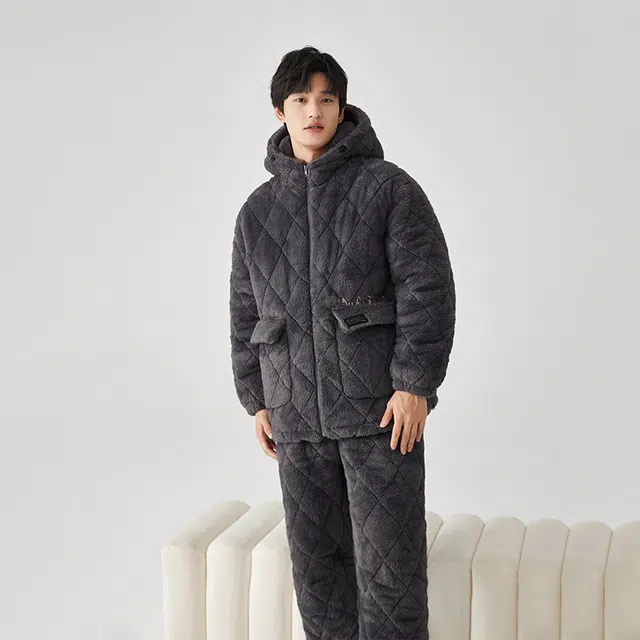 亲嘴猫保暖加厚三层夹棉睡衣男冬季珊瑚绒家居服连帽套装冬天外穿