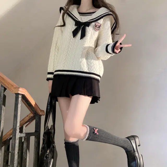 九条喵 海军领刺绣徽章蝴蝶结毛衣纯色百褶半身裙制服裙套装 女款