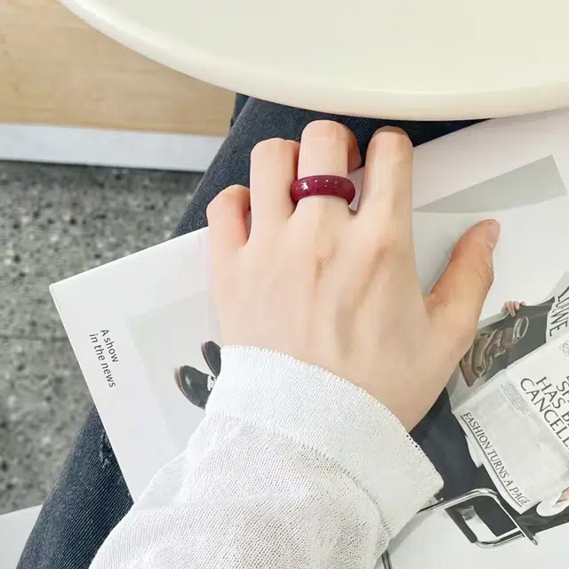 月斐珠宝 朱砂戒指 诸事如意本命年素圈红指环男女款 圈住平安紫金砂平安扣戒指