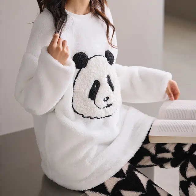 可人儿 珊瑚绒睡衣 家居服套装 秋冬季 保暖加绒加厚 卡通休闲运动 情侣款 白色