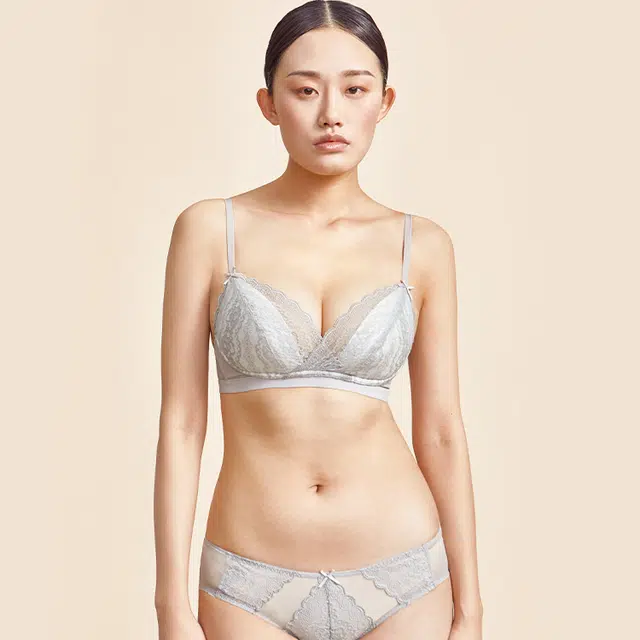 奶糖派 浪漫随心系列  西西里带棉垫蕾丝内衣文胸 女款