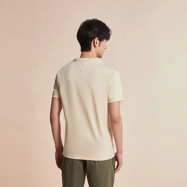 Tommy Hilfiger T
