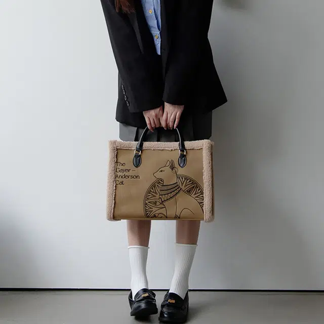大英博物馆 盖亚·安德森猫系列 刺绣 真皮 手提包 女款