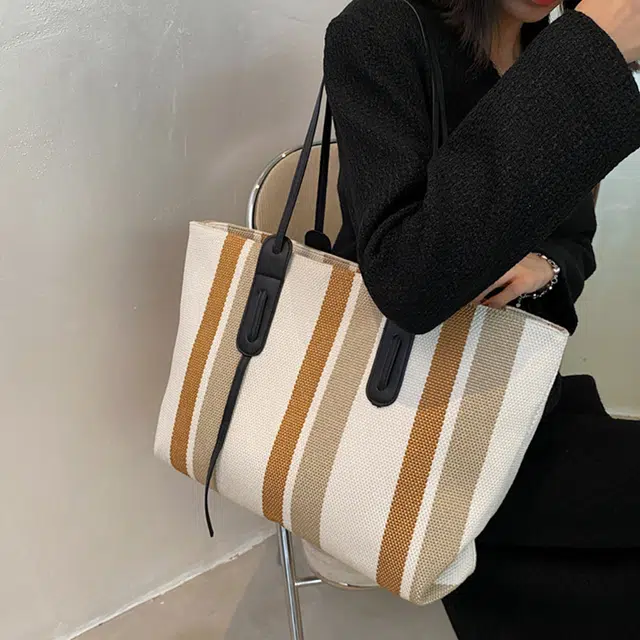 JANE KLAIN Tote