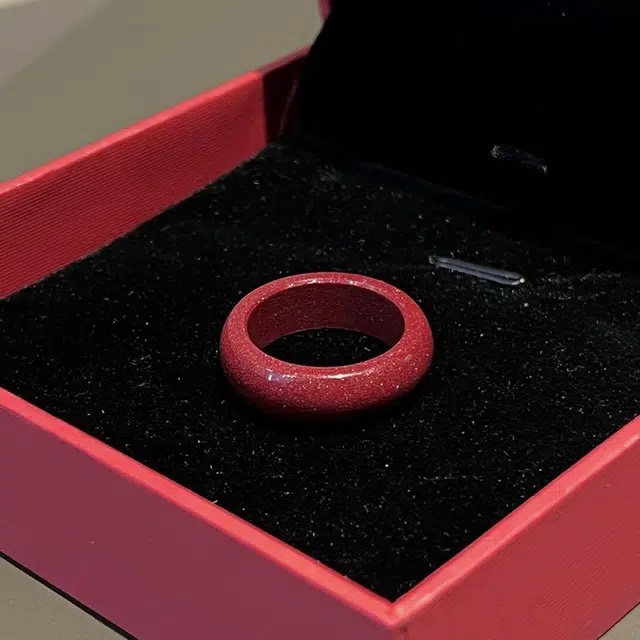 月斐珠宝 朱砂戒指 诸事如意本命年素圈红指环男女款 圈住平安紫金砂平安扣戒指