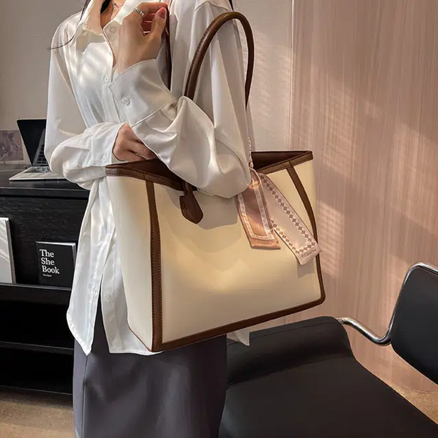 JANE KLAIN PU Tote