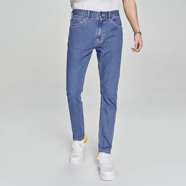 Lee
