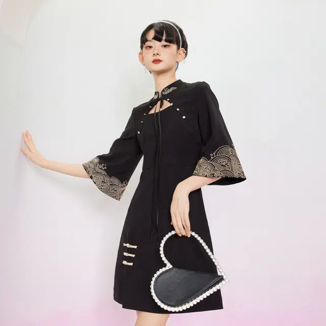 槿爷东方 海浪刺绣长袖高腰旗袍 女款 黑色