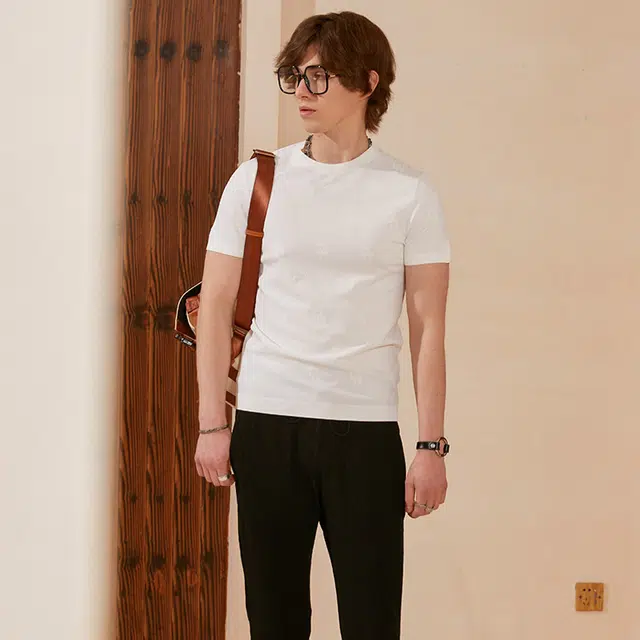 DAVID NAMAN LogoT
