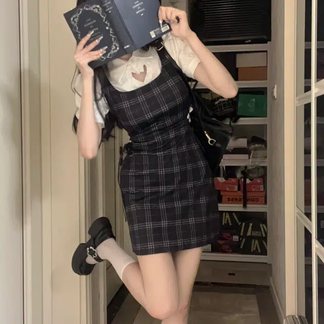 花山家的猫 爱心镂空短袖衬衫收腰连衣裙显瘦制服套装 女款