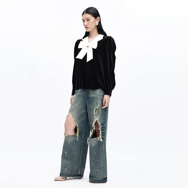 UOOYAA FW22 VT
