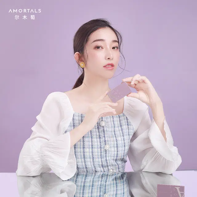 尔木萄 三色净颜美肌遮瑕盘 修饰肤色控油水润 自然色/浅肤色