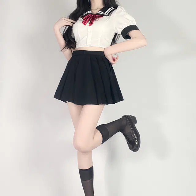 九条喵 撞色水手领蝴蝶结短款百褶裙制服套装 女款