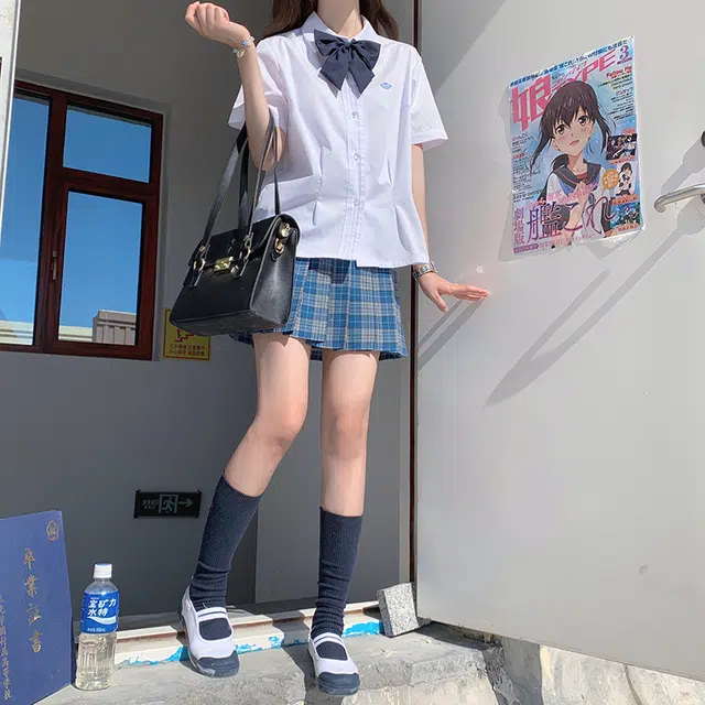东鲸岁时记 刺绣印花收腰短袖 紫川附中衬衫 女款