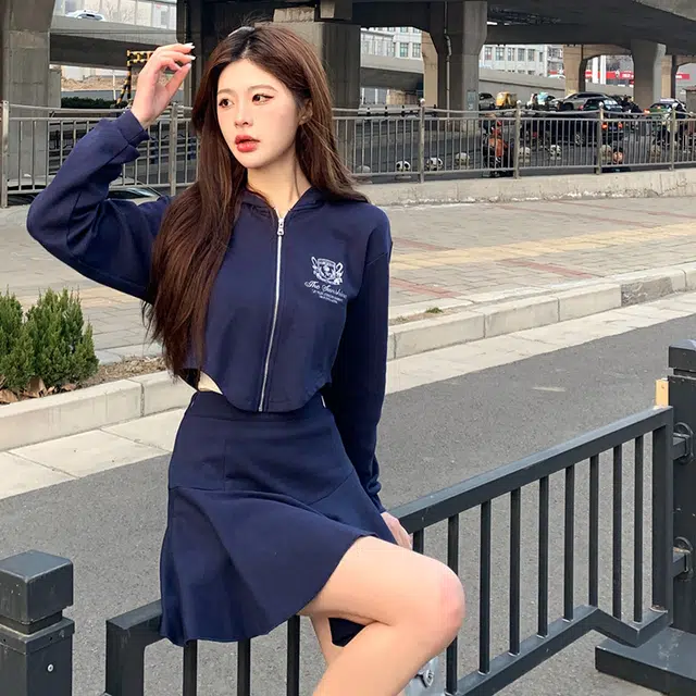 东鲸岁时记 字母印花休闲制服套装 女款