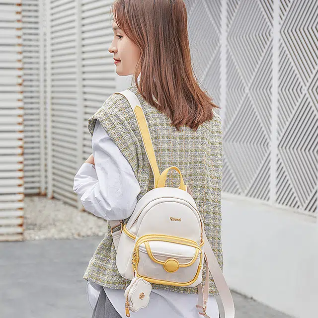 音魅 韩版时尚简约逛街通勤 软皮 果冻包书包背包双肩包 迷你 女款 米白/蓝色