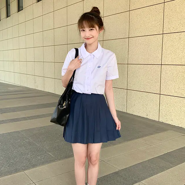 东鲸岁时记 刺绣印花收腰短袖 紫川附中衬衫 女款