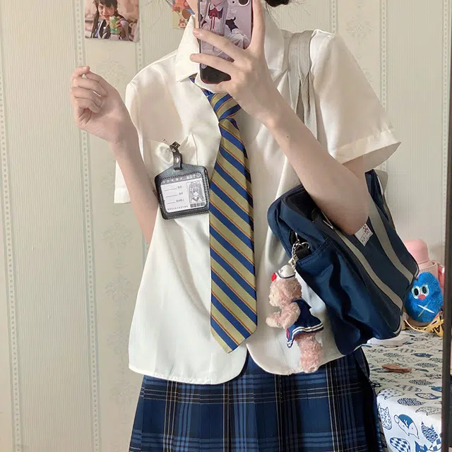 东鲸岁时记 纯色翻领直筒短袖 羽京高衬衫 女款
