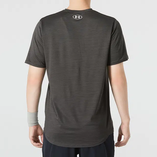 Under Armour logoT