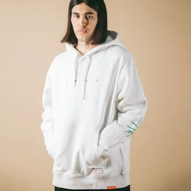 AVENUESON x ZINAN LAM