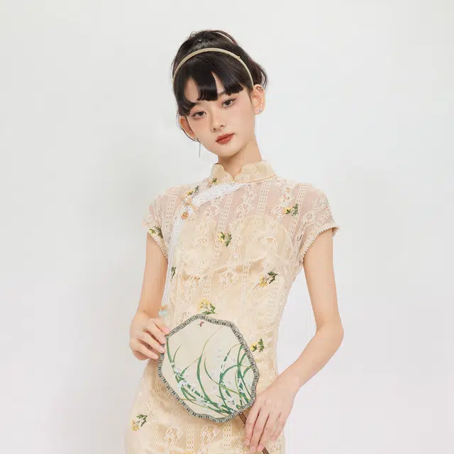 槿爷东方 金盏花复古风改良蚀骨旗袍 女款 浅杏色