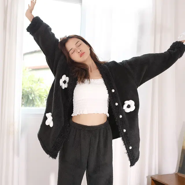 可人儿 珊瑚绒保暖睡衣 太阳花韩系家居服套装 秋冬季 加绒加厚 女款 黑色