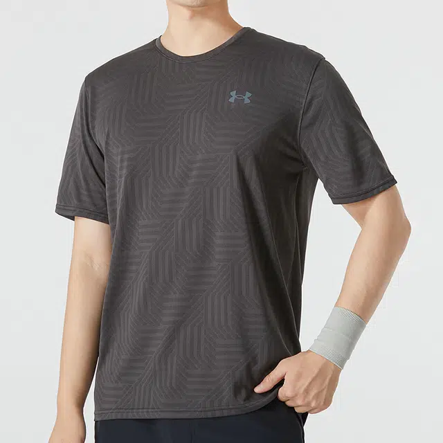 Under Armour logoT