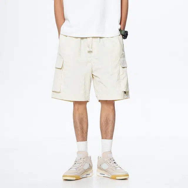 SS22