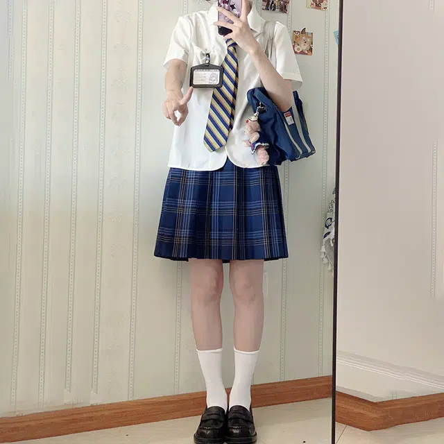 东鲸岁时记 纯色翻领直筒短袖 羽京高衬衫 女款