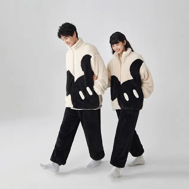 亲嘴猫珊瑚绒睡衣男秋冬卡加厚家居服套装