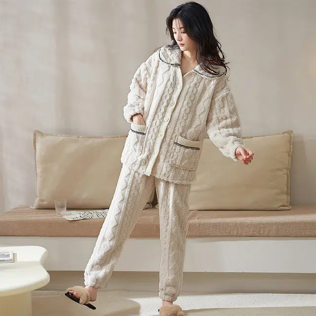 小情歌 珊瑚绒睡衣 冬季 温柔加厚加绒保暖御寒家居服 女款 白色