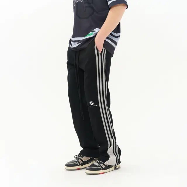 HARSH AND CRUEL SS23