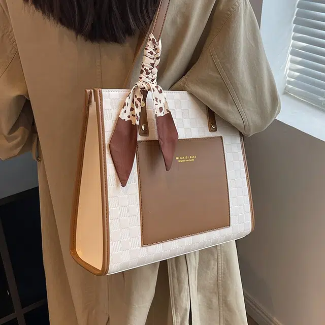 VINEY Tote