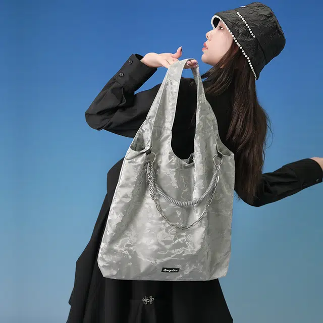Tote