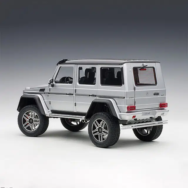AUTOart 118 MERCEDES-BENZ G500 4X4