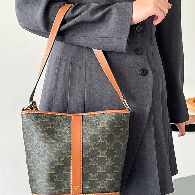 CELINE