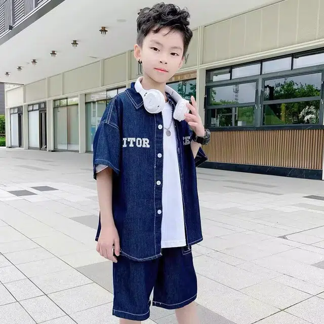 ULOVAZN SS23