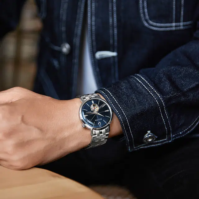 BULOVA 96A277