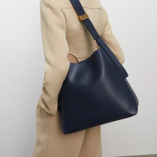 CHARLESKEITH ck PU Tote NavyCreamOrangeGreen