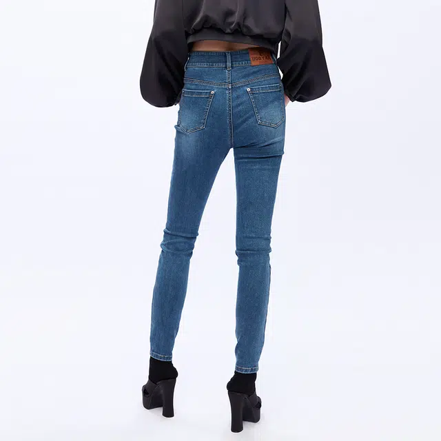 UOOYAA FW22