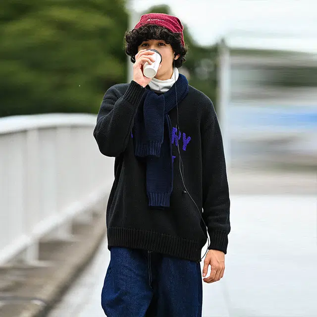 日系撞色毛巾刺绣圆领宽松毛衣 男款 黑色