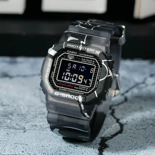 CASIO G-SHOCK 40 48.9*42.8mm DW-5000SS-1PR