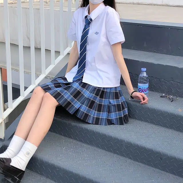 东鲸岁时记 刺绣印花收腰短袖 紫川附中衬衫 女款
