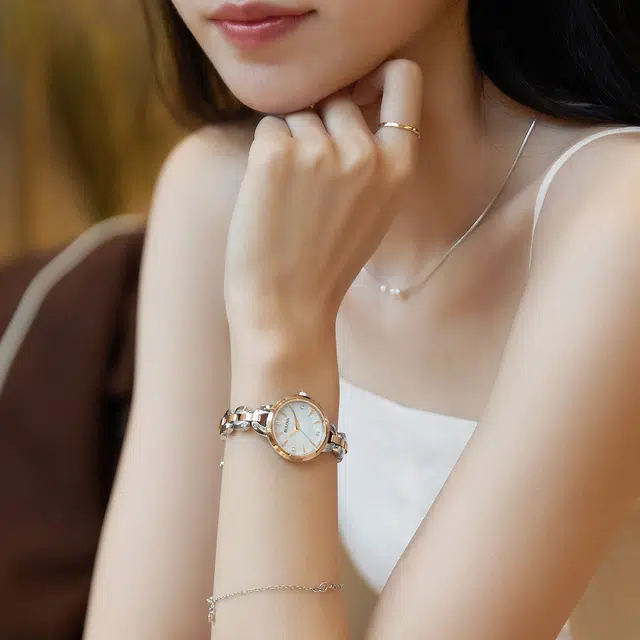 Bulova 98P210
