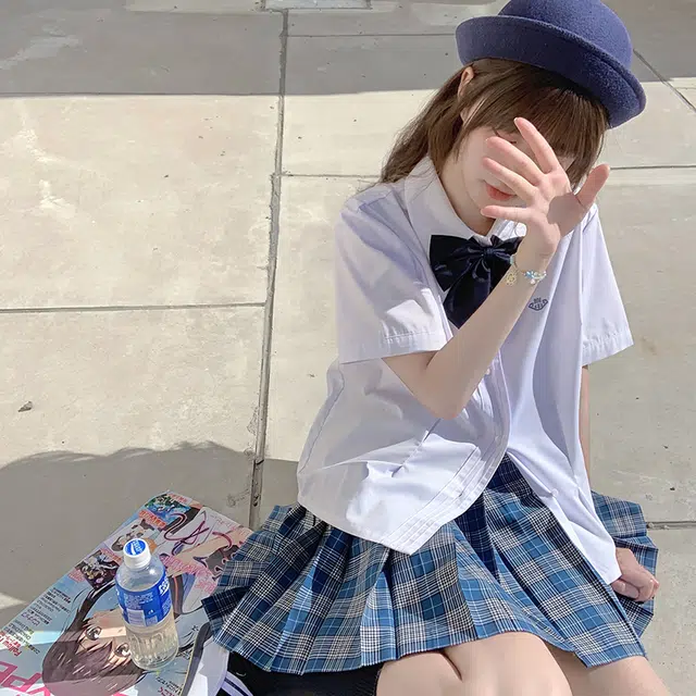 东鲸岁时记 刺绣印花收腰短袖 紫川附中衬衫 女款