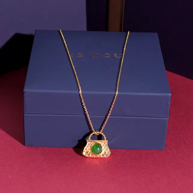 IS YOU 18K