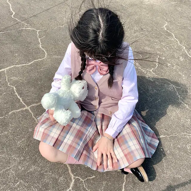东鲸岁时记 格子制服百褶半身裙 女款