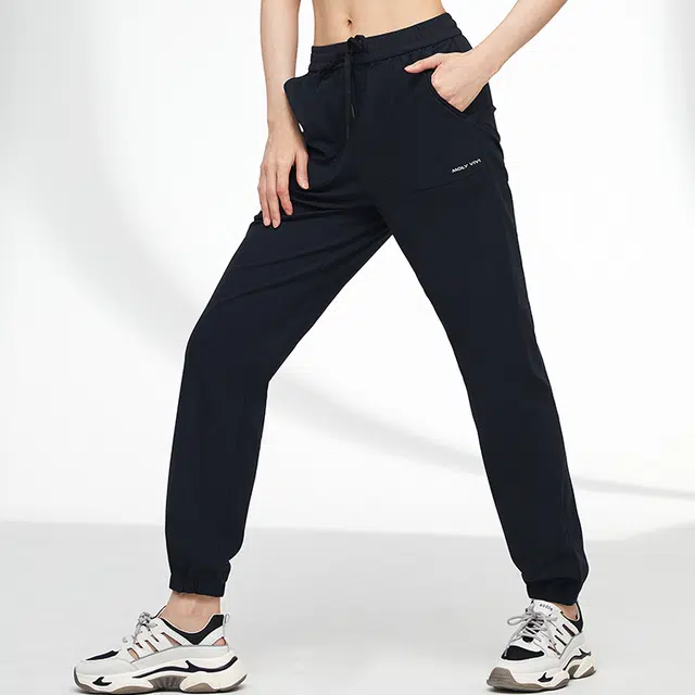 MOLY VIVI