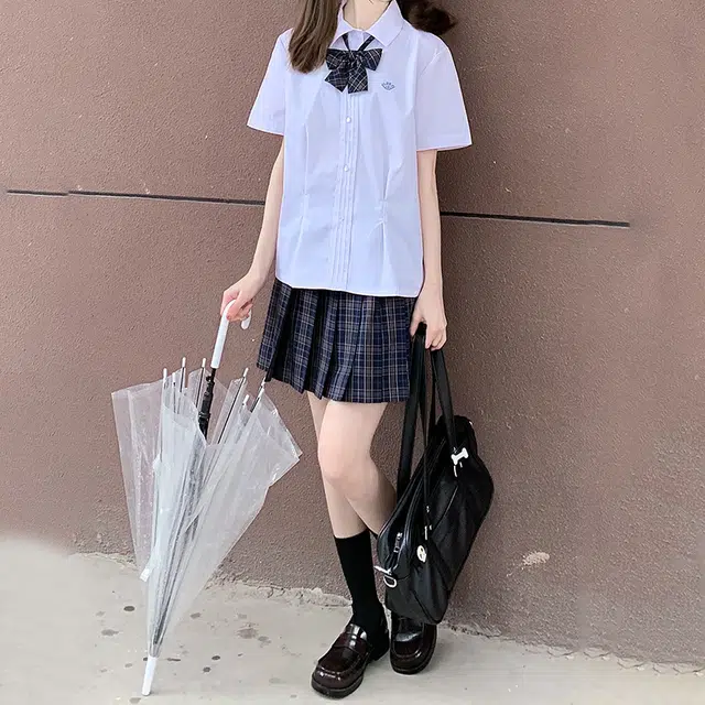 东鲸岁时记 刺绣印花收腰短袖 紫川附中衬衫 女款